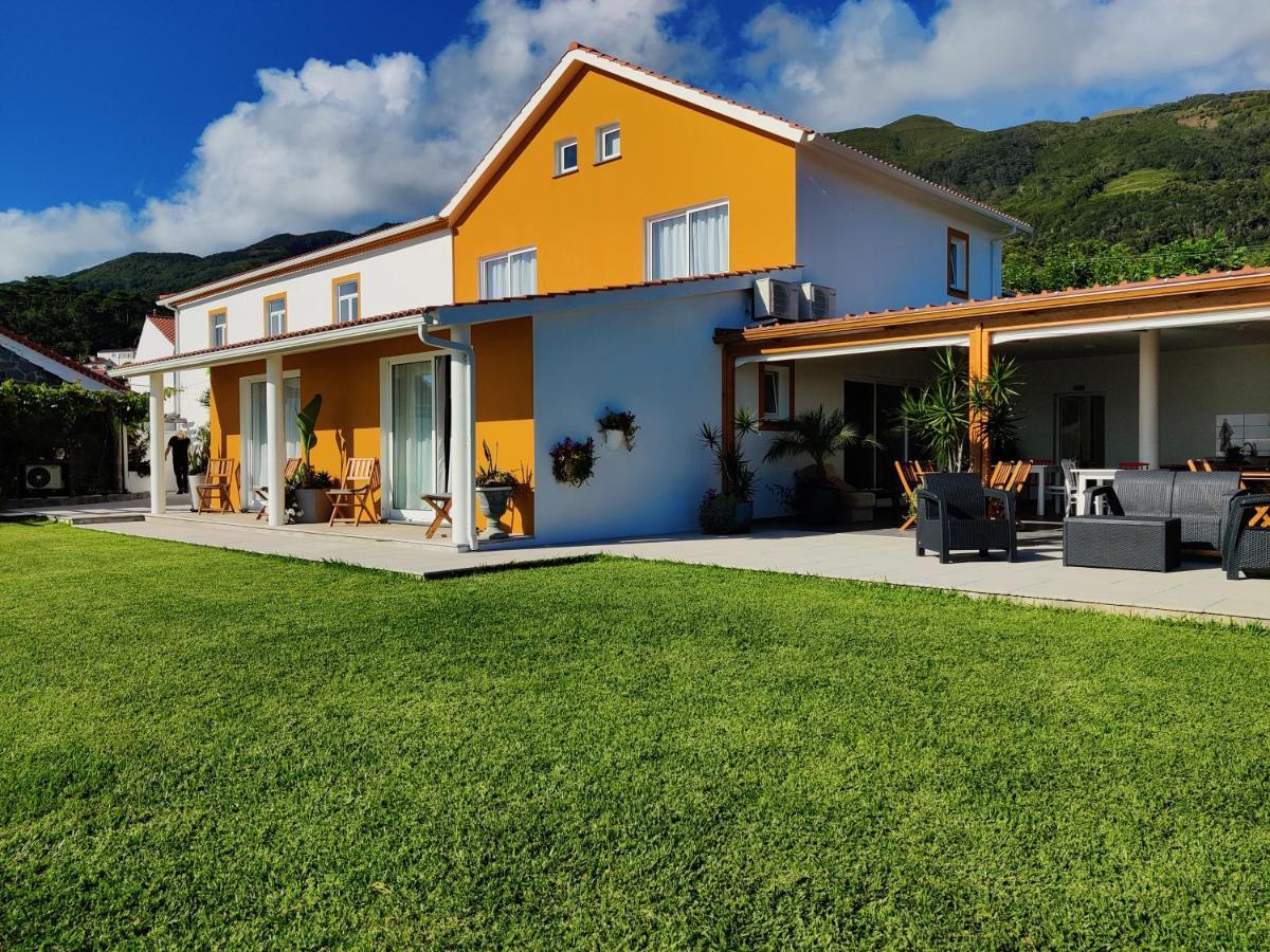 Casa D'Avo Guesthouse And Apartment Urzelina Exterior photo