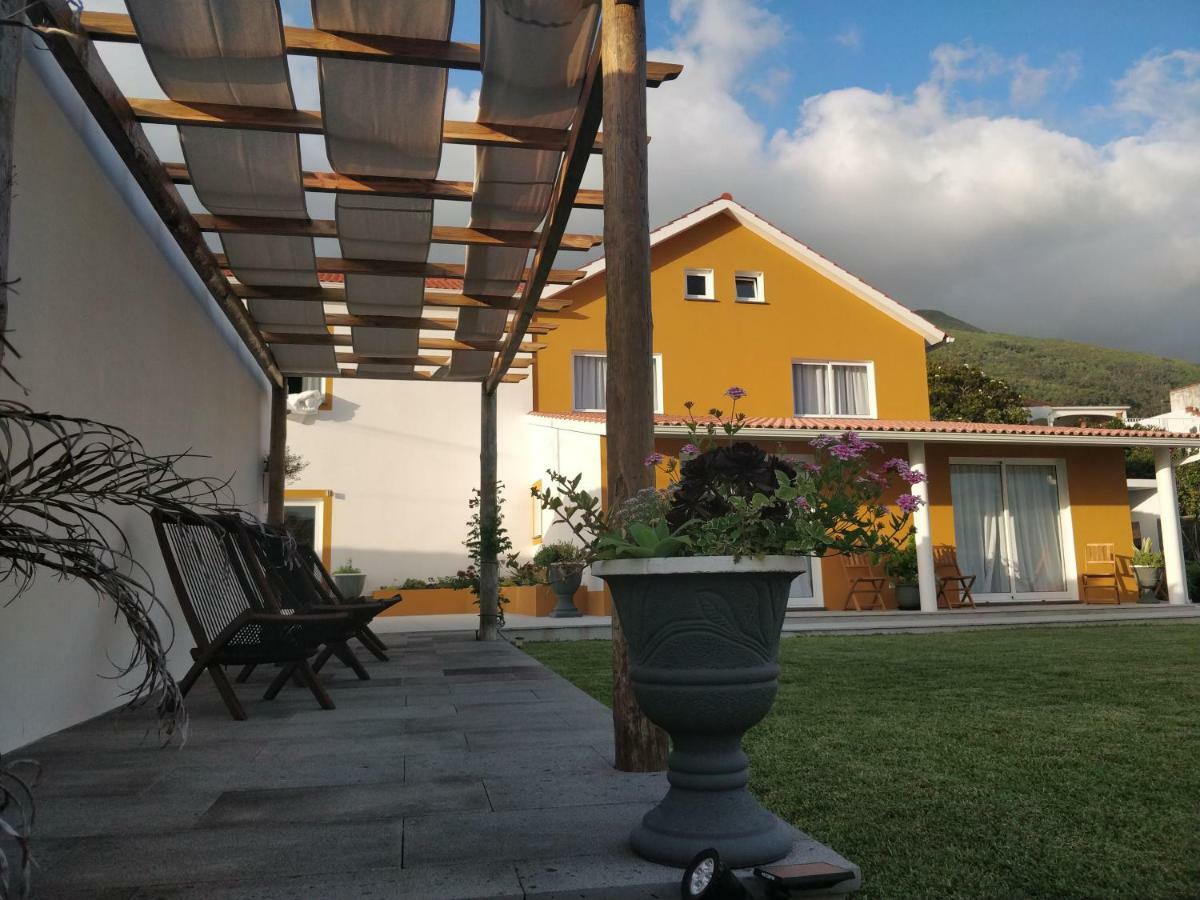 Casa D'Avo Guesthouse And Apartment Urzelina Exterior photo